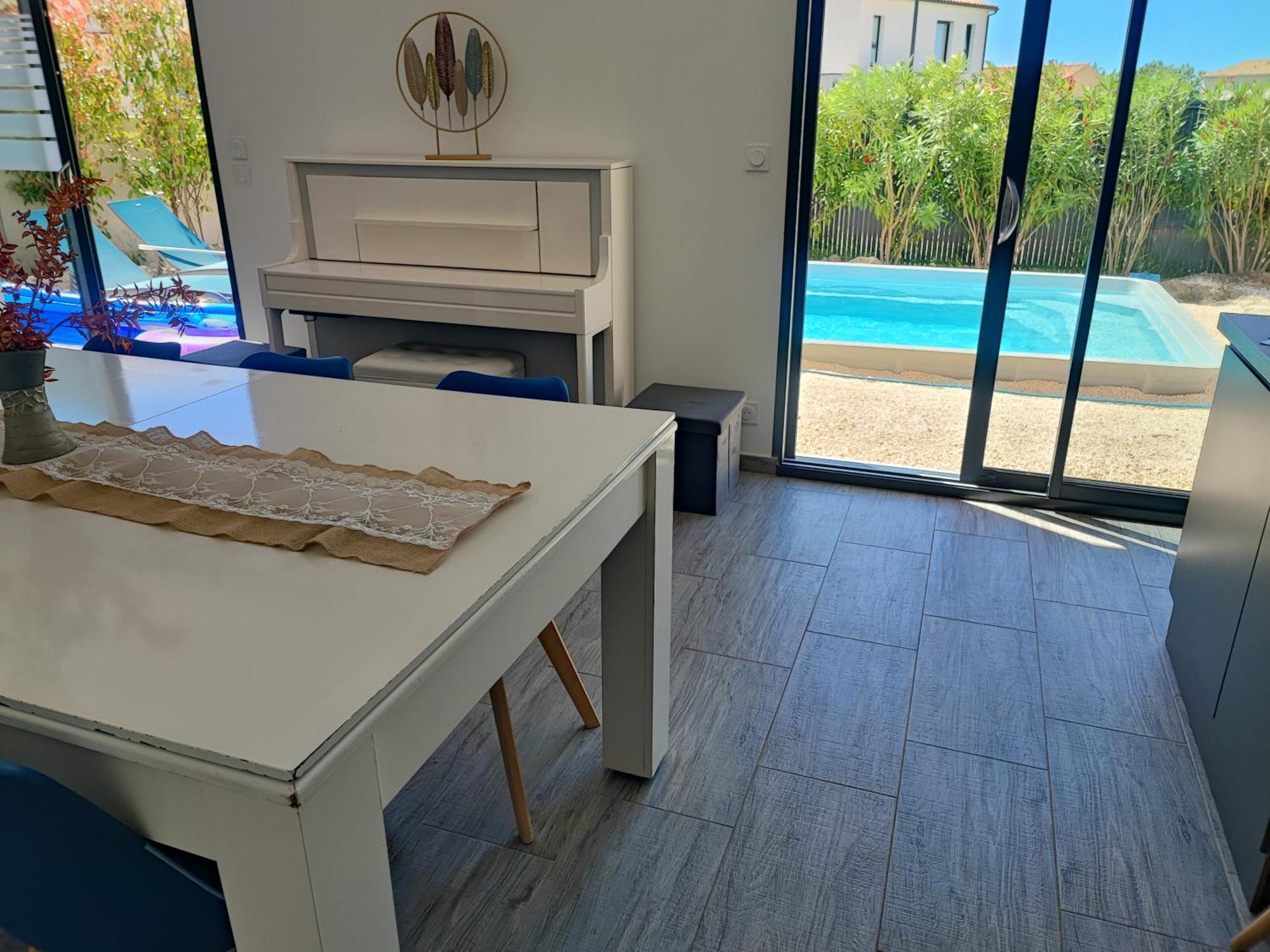 Holiday home Location Saisonniere Uzes